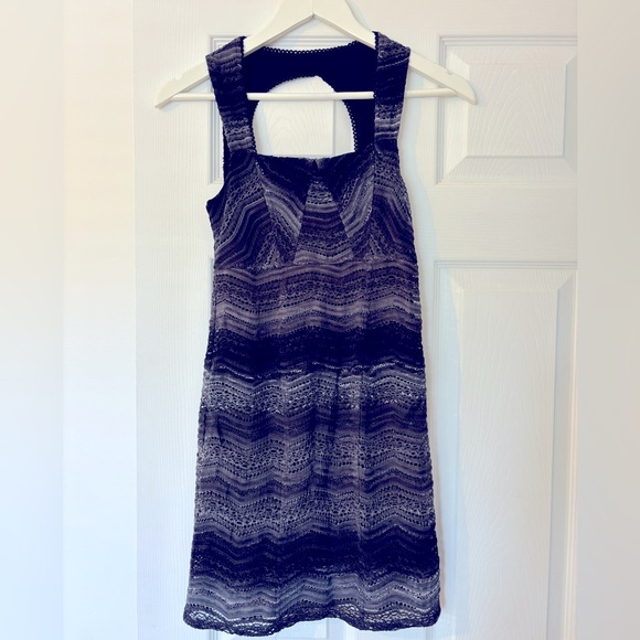 FREE PEOPLE GREY AND BLACK FITTED LACE DRESS SIZE 0 - Picture 1 of 4